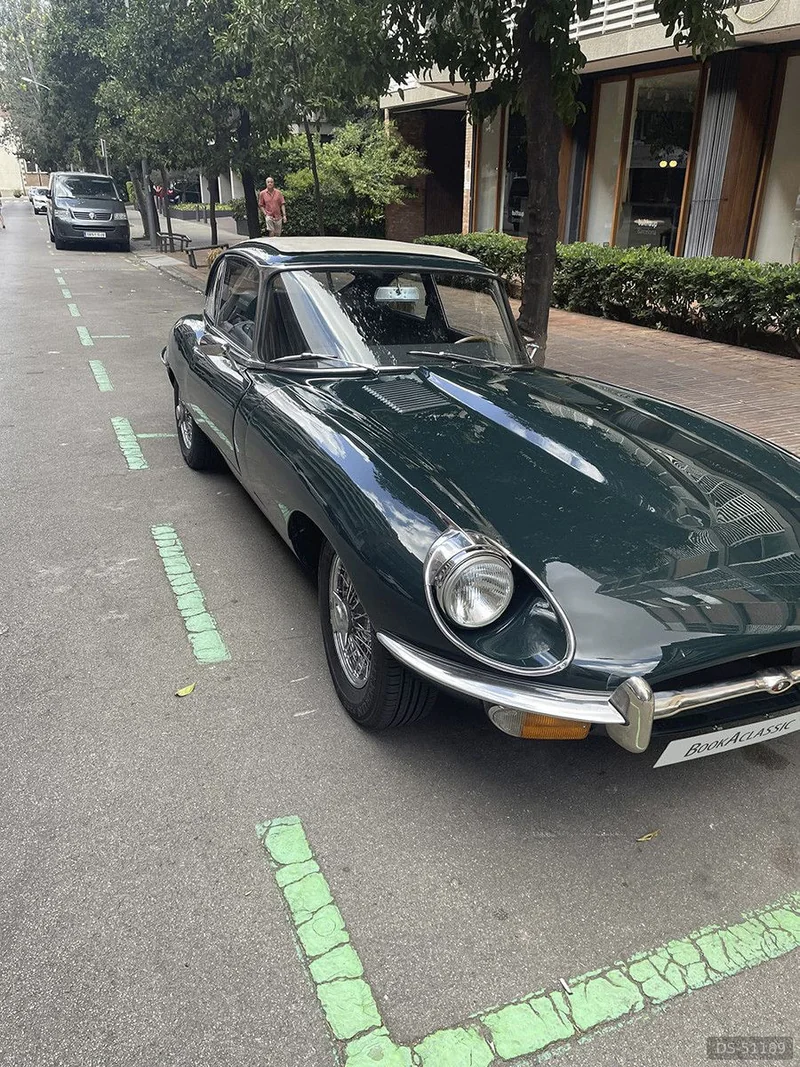 1967 Jaguar E Type in Barcelona 4