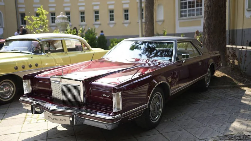 1977 Lincoln Continental in Sofia 2