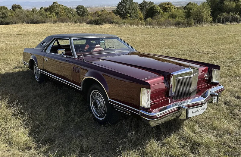 1977 Lincoln Continental in Sofia 5