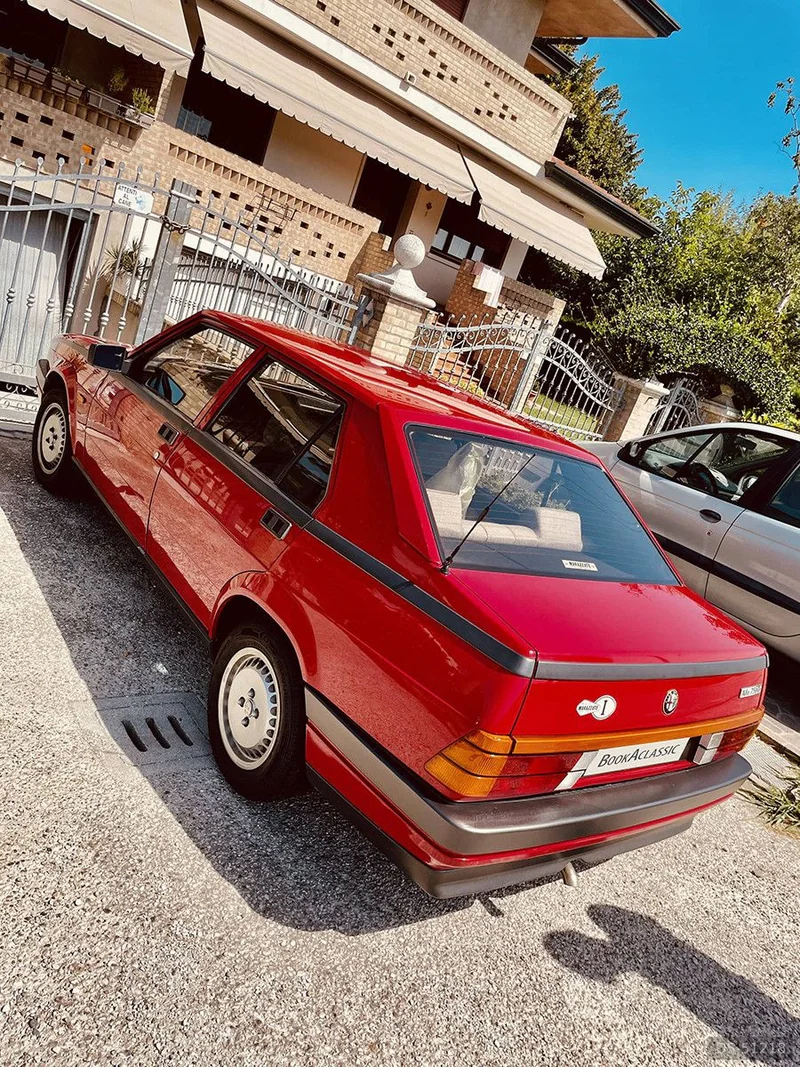 1986 Alfa Romeo 75 in Chioggia 6