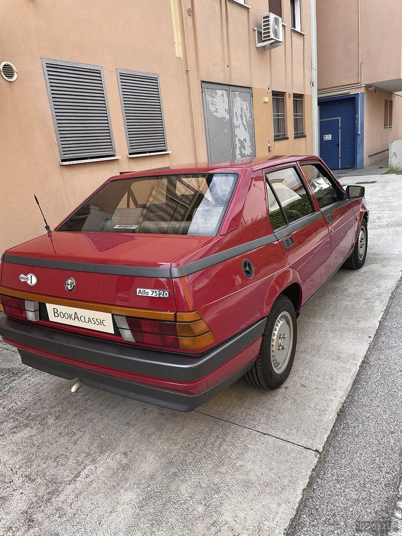 1986 Alfa Romeo 75 in Chioggia 5