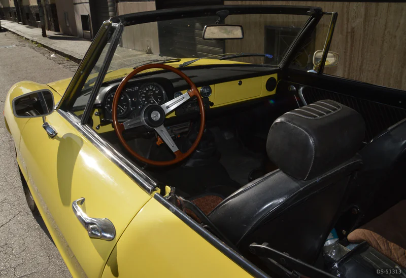1974 Alfa Romeo Spider Coda Tronca in Napoli 7