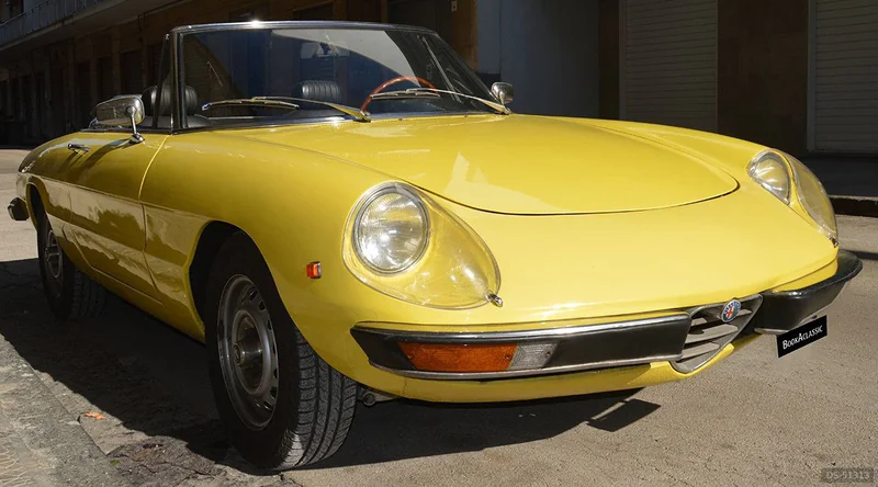 1974 Alfa Romeo Spider Coda Tronca in Napoli 2
