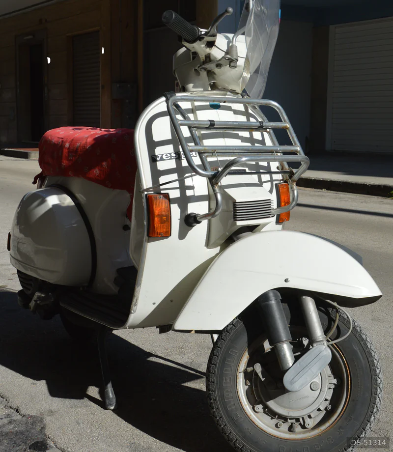 1984 Piaggio Vespa in Napoli 4