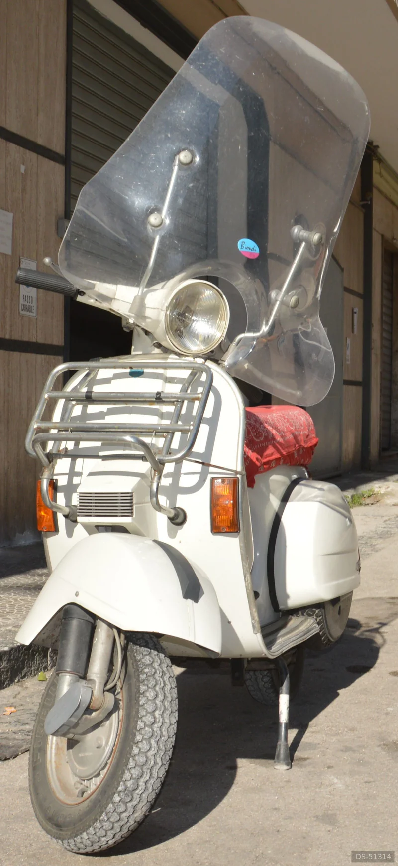 1984 Piaggio Vespa in Napoli 8