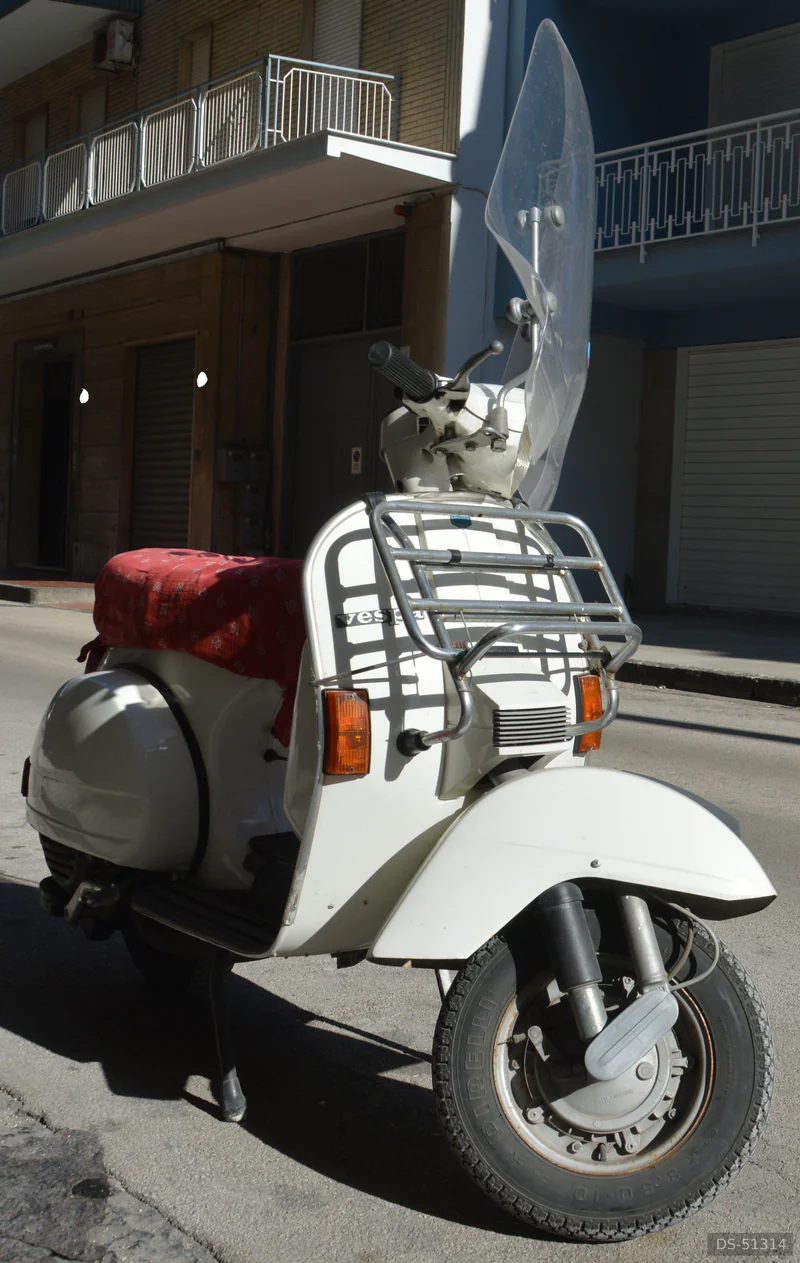 1984 Piaggio Vespa in Napoli 10