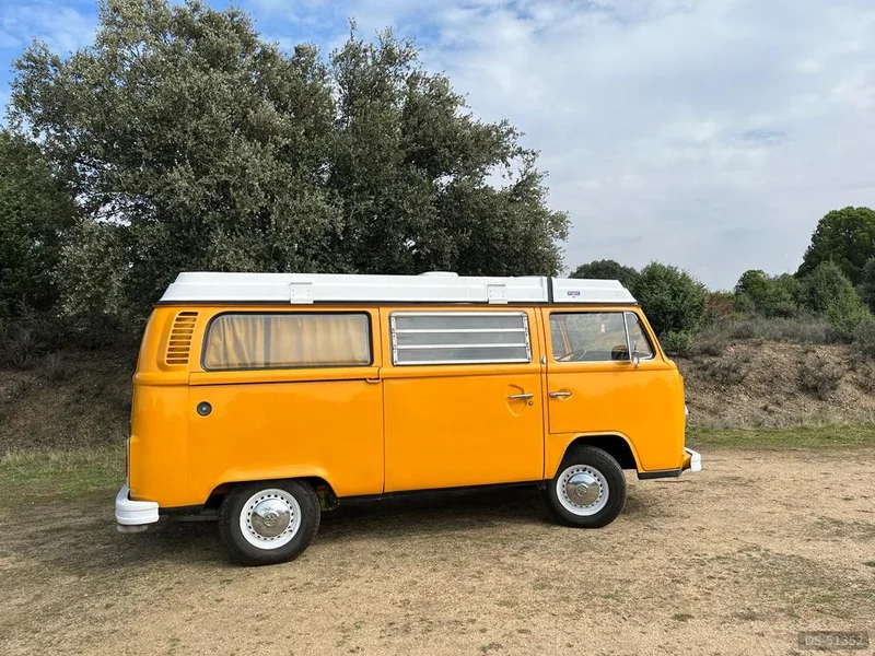 1977 Volkswagen T2 B Westfalia in Madrid