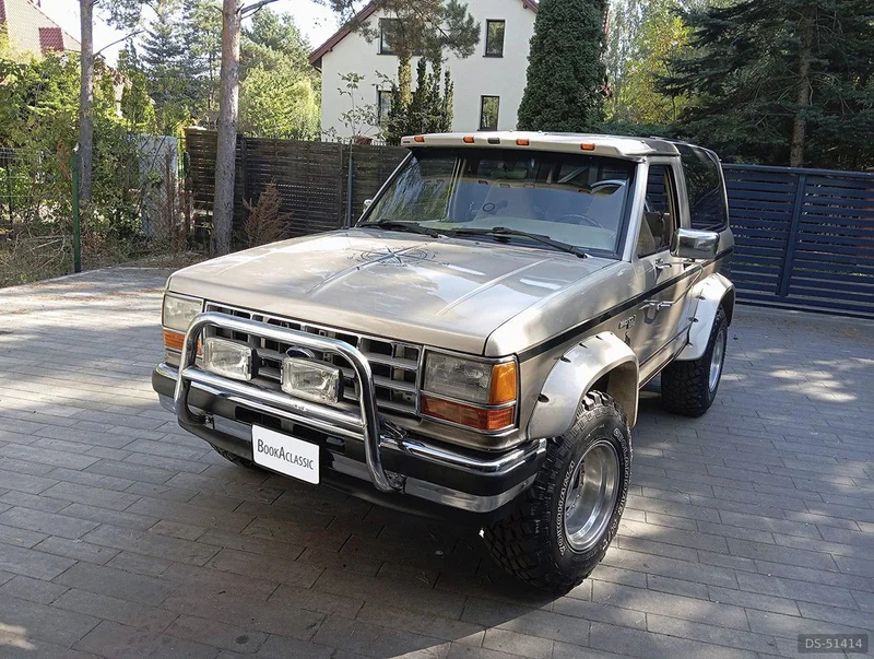 1989 Ford Bronco 2 Xlt in Parcela-obory 5