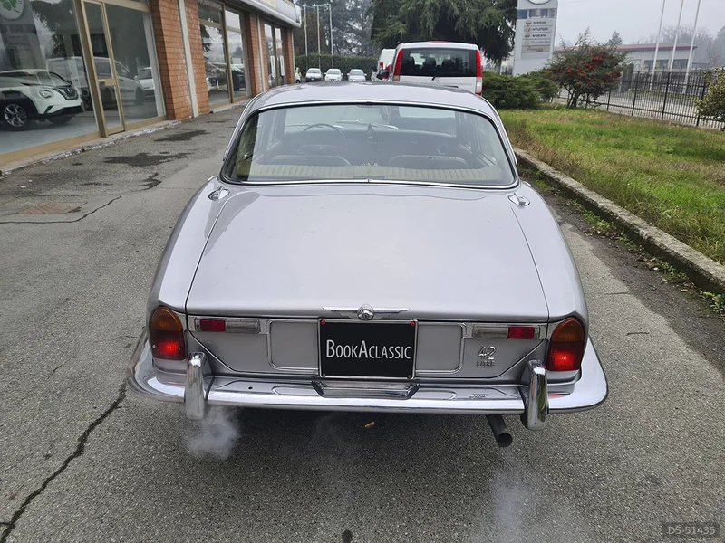 1969 Jaguar Xj6 4.2 in Bergamo 4