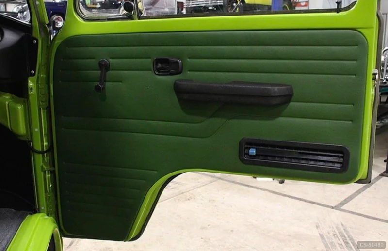 1978 Volkswagen Westfalia T2 in Pemberton 4
