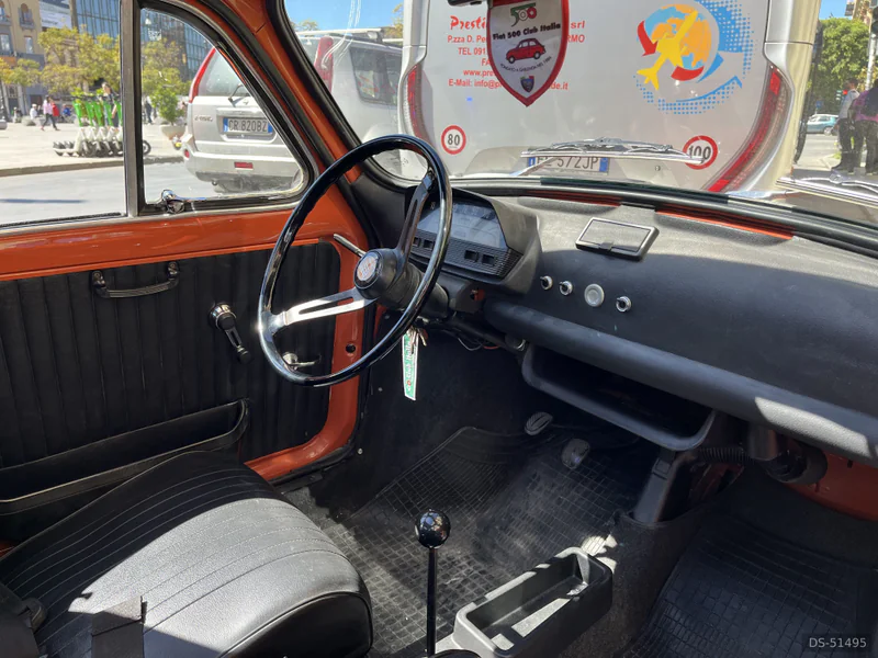 1970 Fiat 500 L in Palermo 3