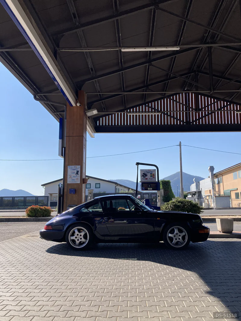 1991 Porsche 911 Carrera 4 in Padova 2
