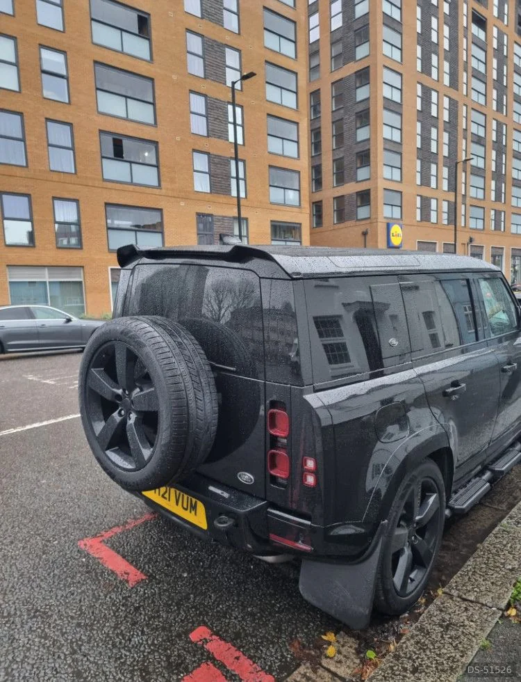 2021 Land Rover Defender 110 in London 3