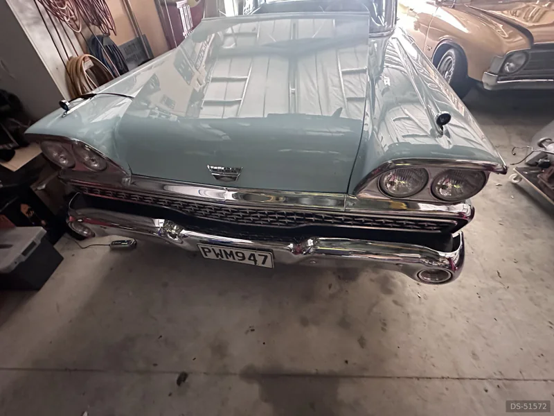 1959 Ford Galaxie in Invercargill 2