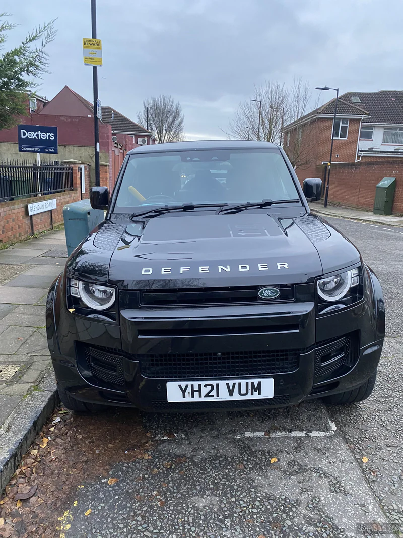2021 Land Rover Defender 110 in London 6