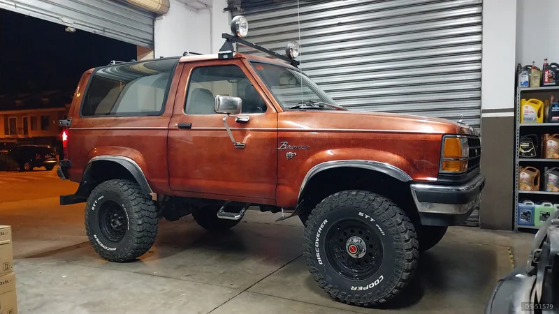1989 Ford Bronco Ii in Valencia