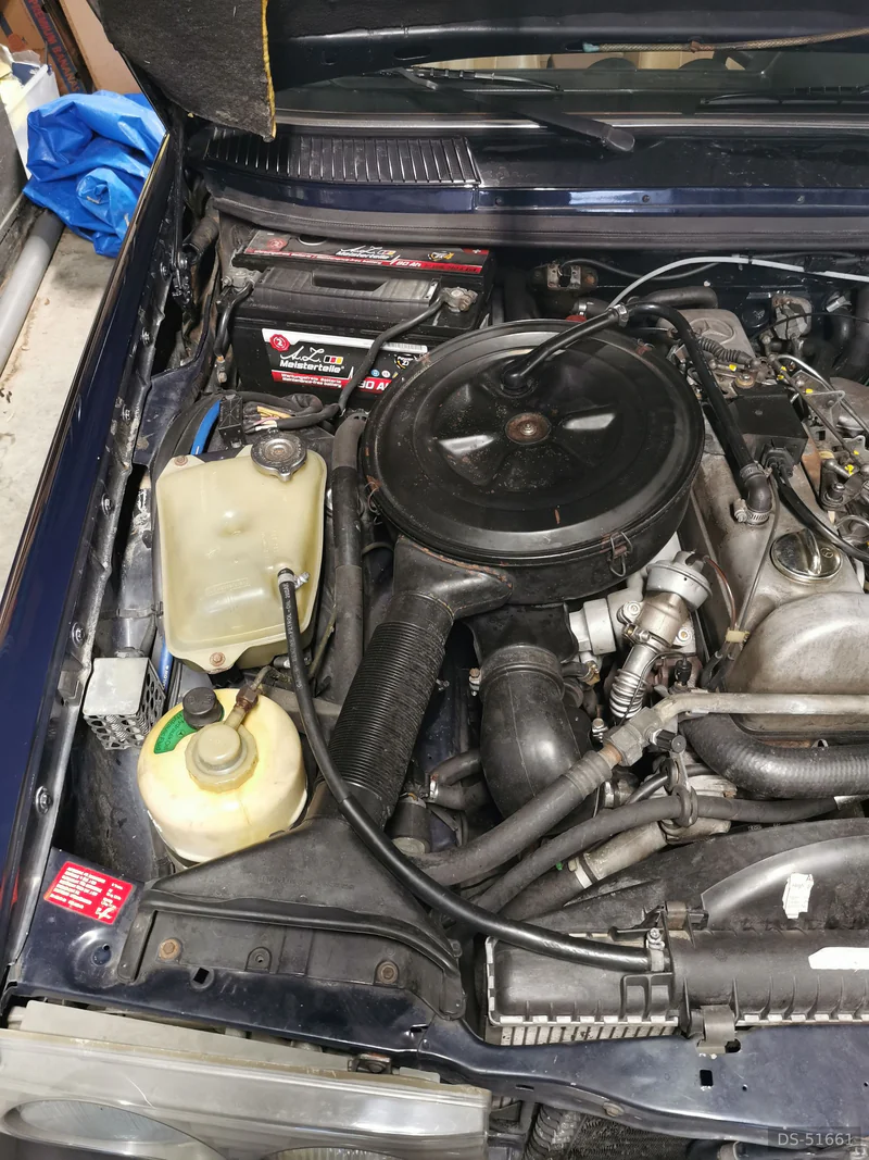 1984 Mercedes-Benz W123 T in Herk-de-stad 7
