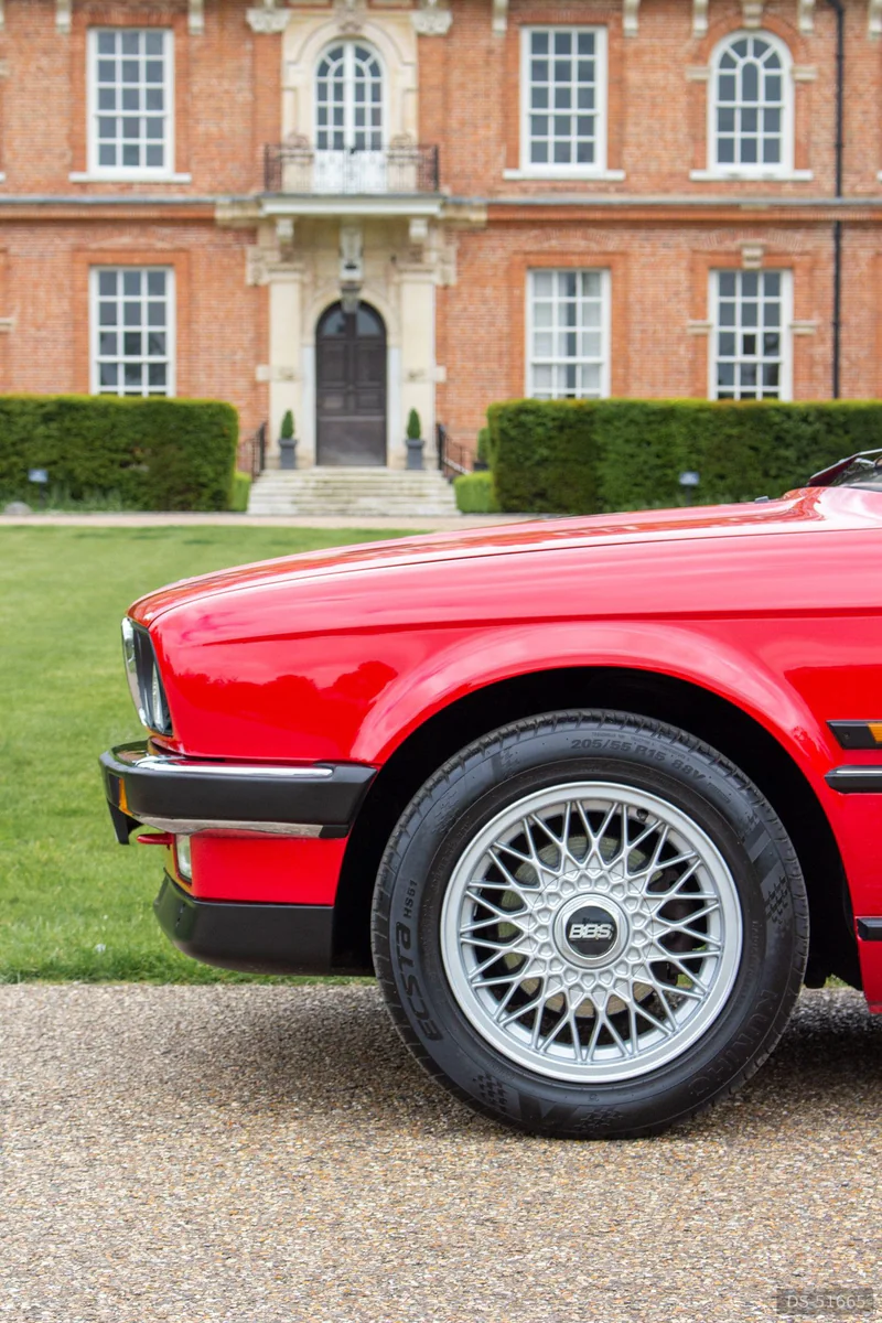 1989 BMW E30 320i in Knebworth 4