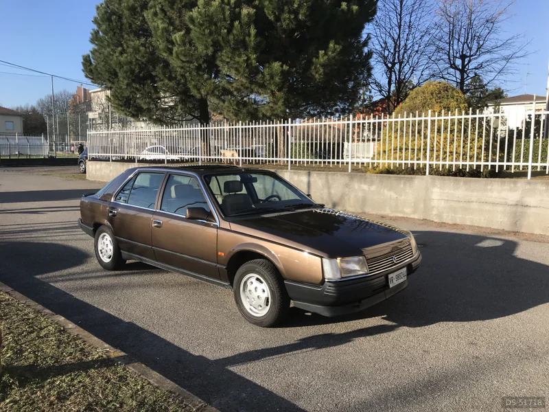 1987 Renault R25 in Busto Arsizio 2