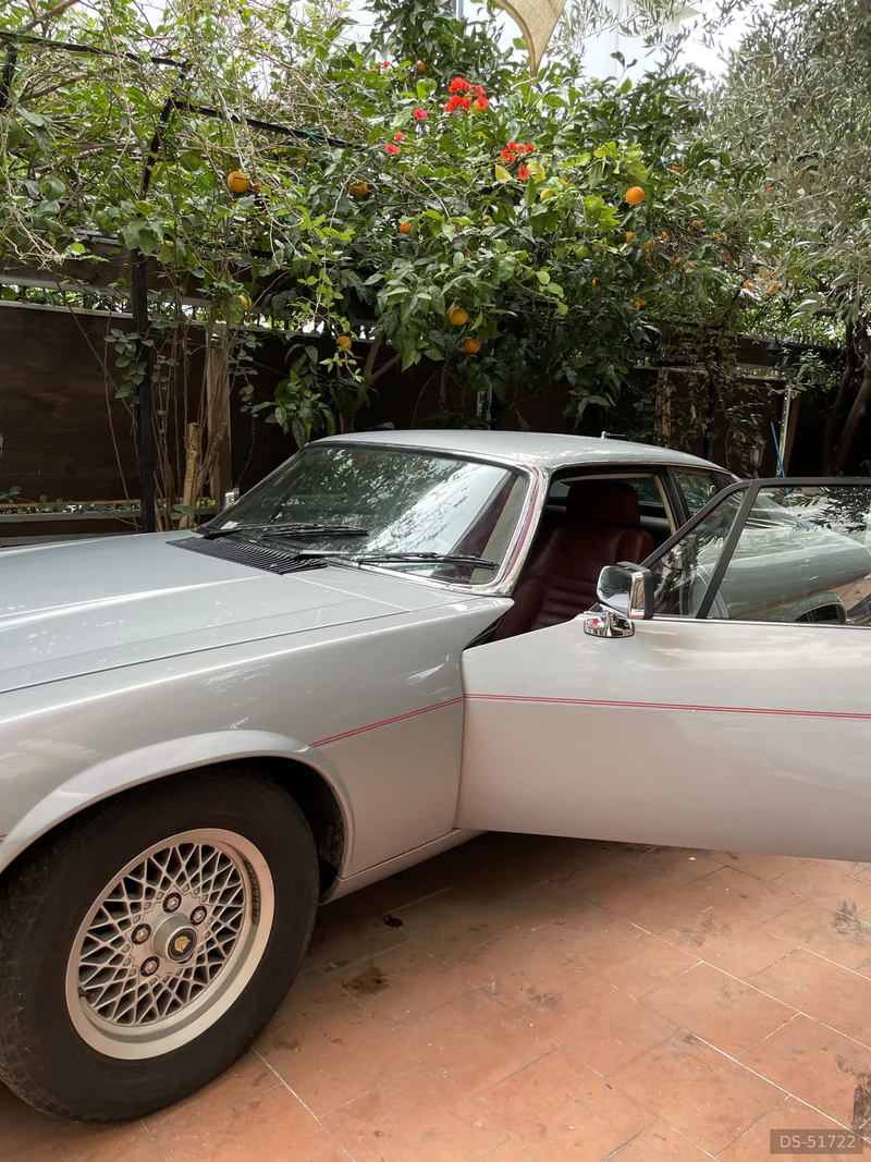 1988 Jaguar Xj-s in San Sebastiano Al Vesuvio 7