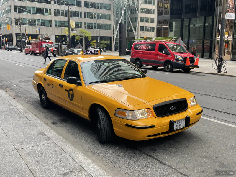 2011 Ford Crown Victoria Taxi Fleet Package LWB in Toronto 2