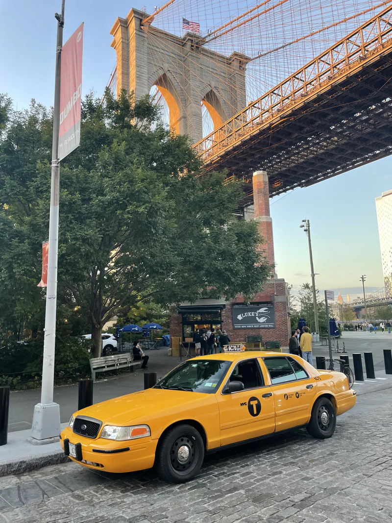 2011 Ford Crown Victoria Taxi Fleet Package LWB in Toronto 11