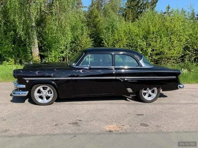 1954 Ford Cusomline in Varberg 3