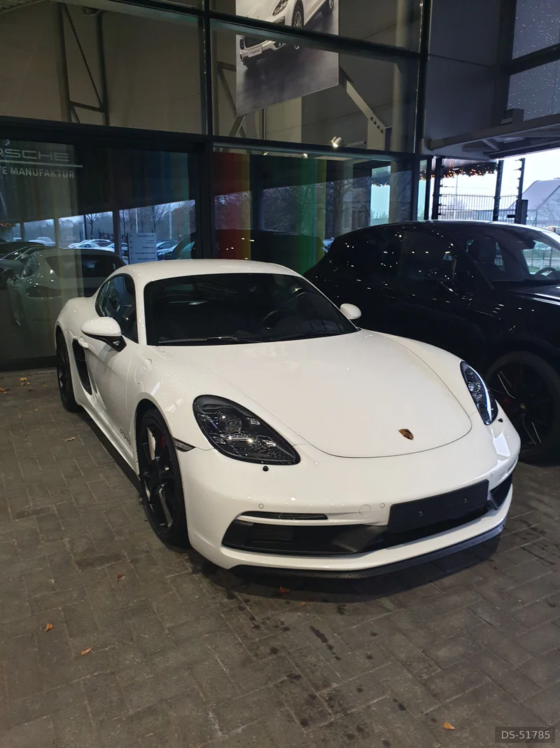 2021 Porsche Cayman Gts 4.0 in Villers-perwin 3