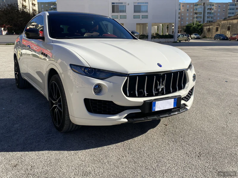 2018 Maserati Levante in Palermo 5