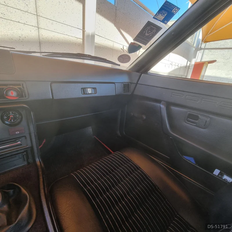 1982 Porsche 924 in Cerignola 5