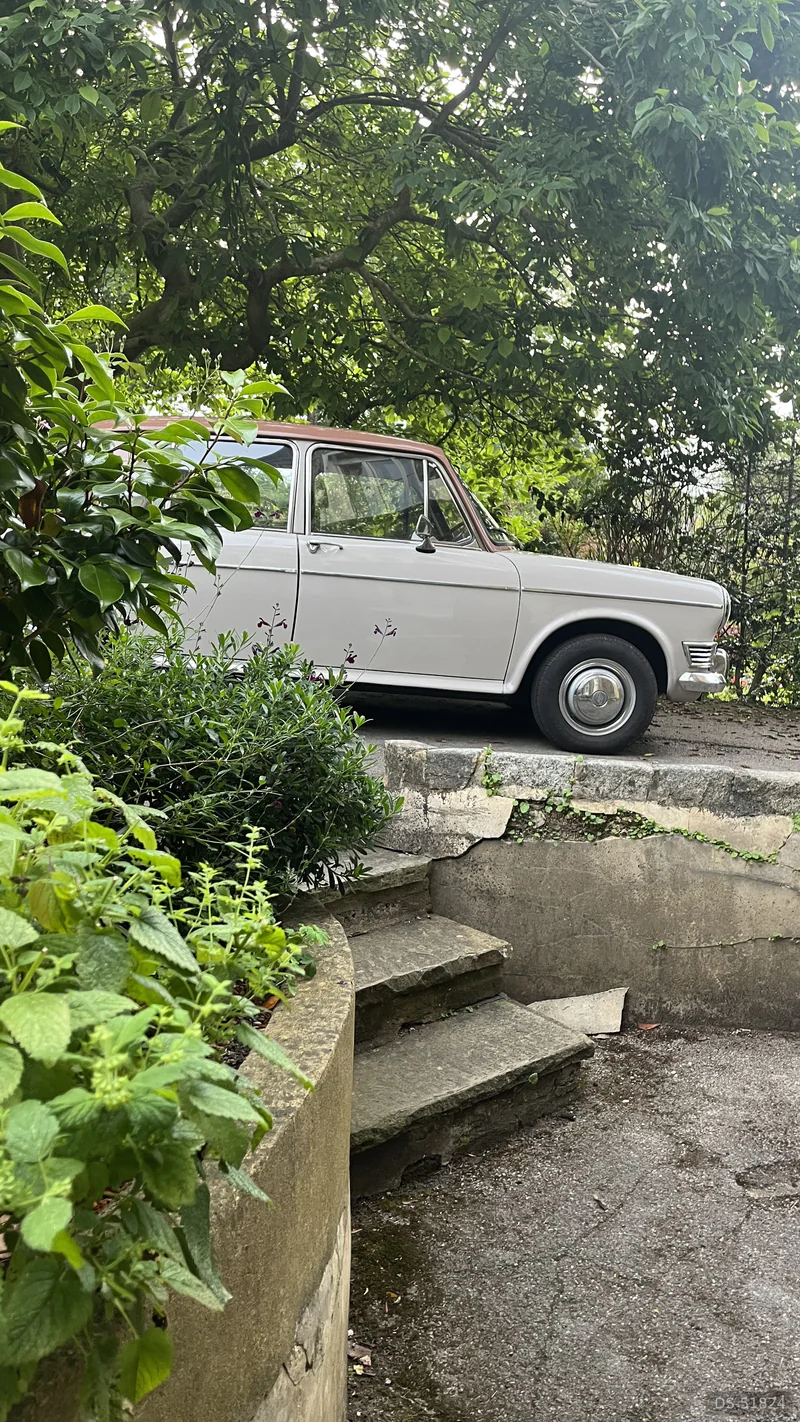 1966 Riley 1100 Kestrel in London 8