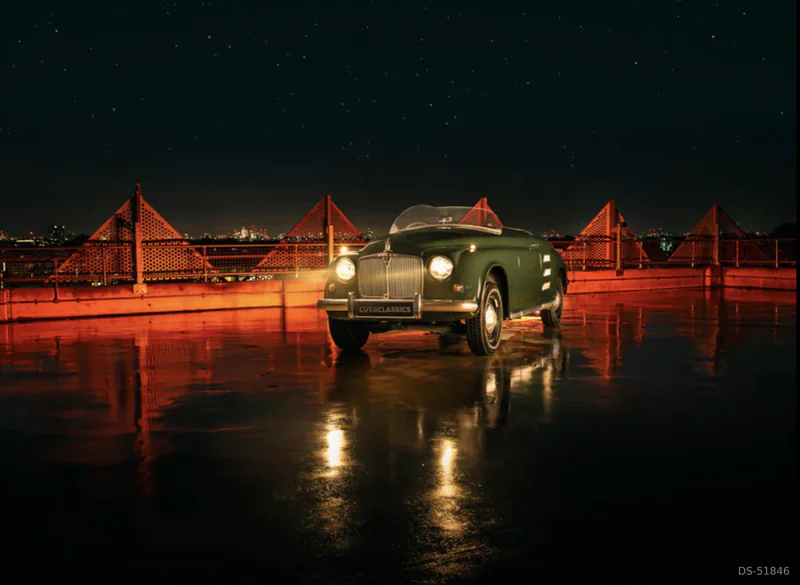 1952 Rover Jet1 in London 6