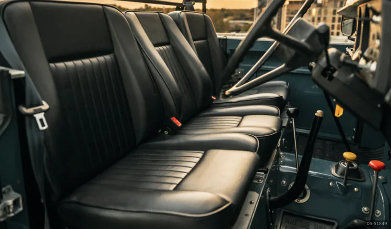 1980 Land Rover Series III in London 6