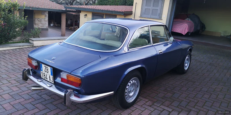 1972 Alfa Romeo Gt 2000 Veloce in Roma 3