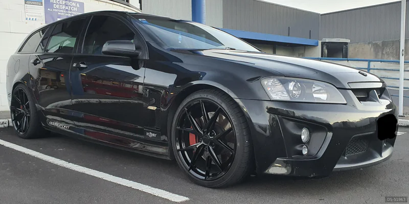 2008 Holden Commodore R8 Tourer Station Wagon in Auckland 3