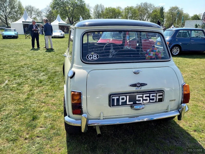 1968 Mini Morris in Bagshot 4