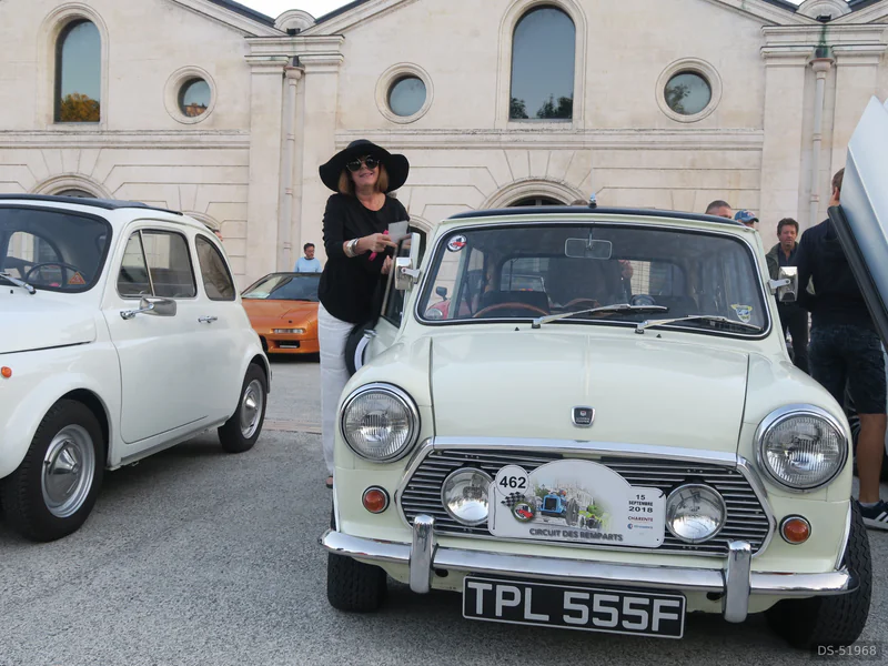 1968 Mini Morris in Bagshot 7