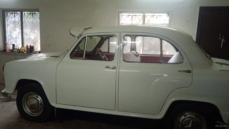 1974 Hindustan Motors Ambassador in Kolkata 2
