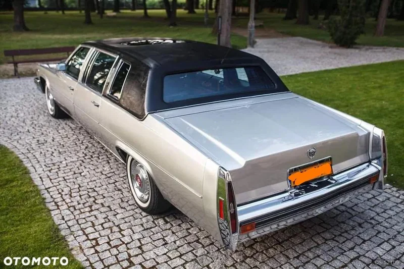 1979 Cadillac Fleetwood Limousine in Košice 5