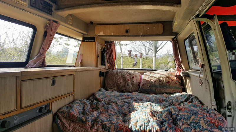 1988 Volkswagen T25 in London 10