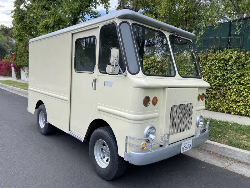 1968 Ford Grumman Van in Los Angeles 1