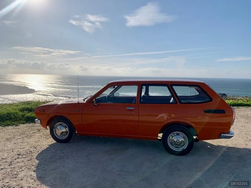 1975 Toyota Corolla in Arruda Dos Vinhos 9