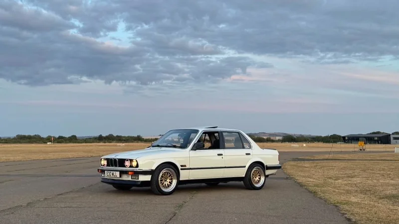 1987 BMW E30 in Newcastle upon Tyne 3