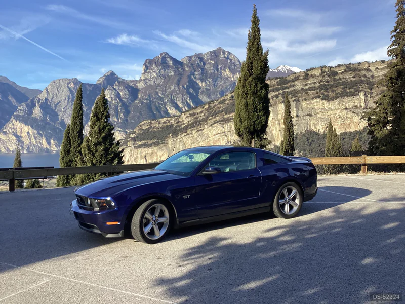 2010 Ford Mustang Gt in Calliano 7