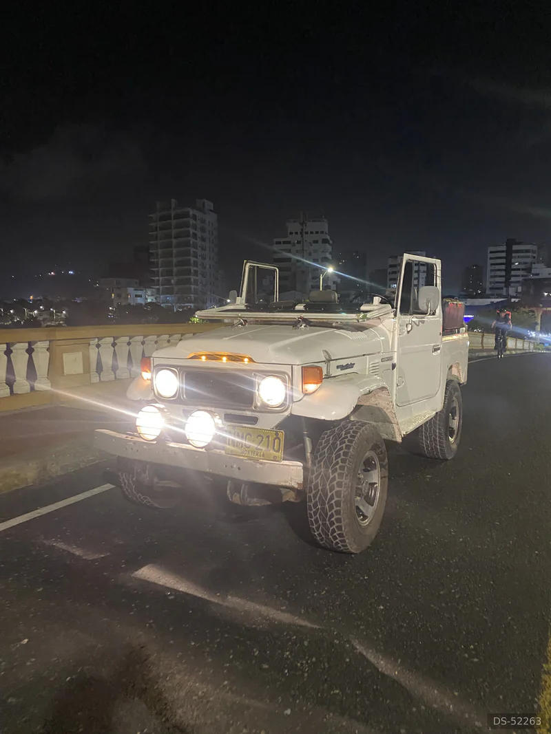 1982 Toyota Fj40 in Cartagena 3