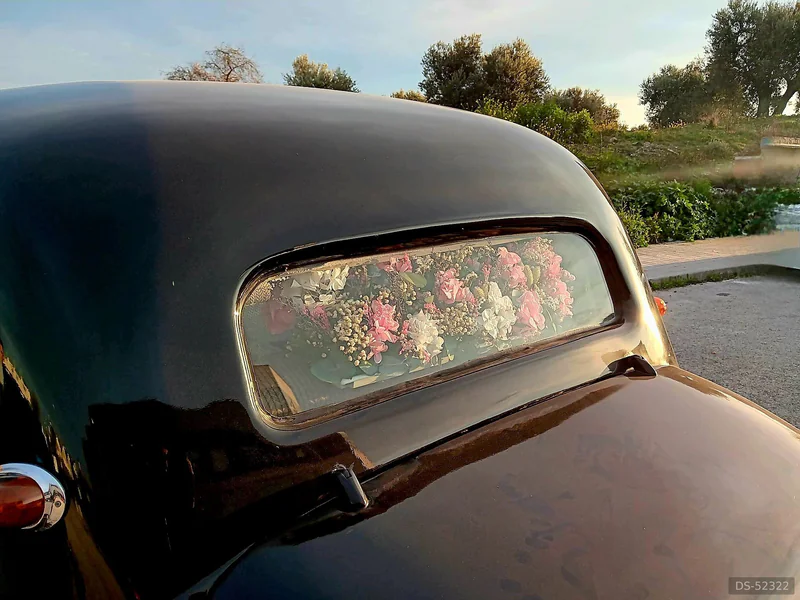 1957 Citroen 11 Ligero in Madrid 4