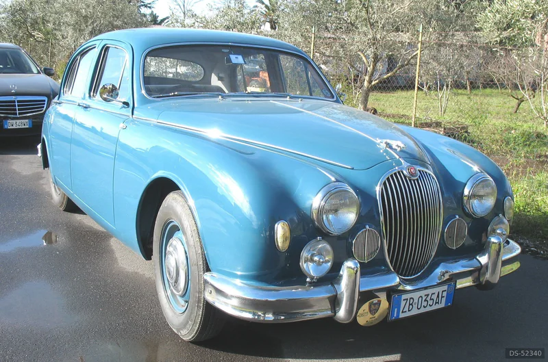 1955 Jaguar Mk1 in San Giovanni La Punta 4