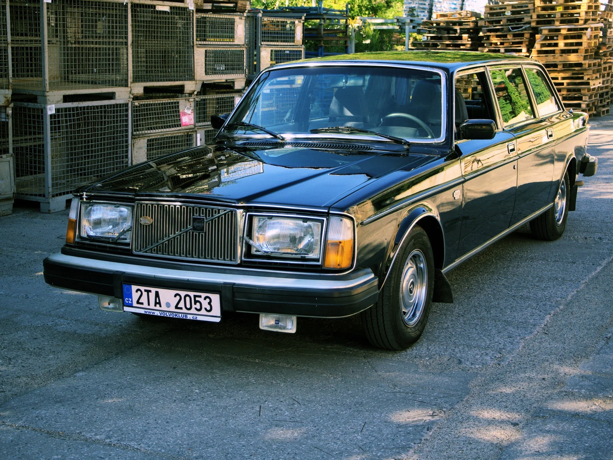 1977 Volvo 264