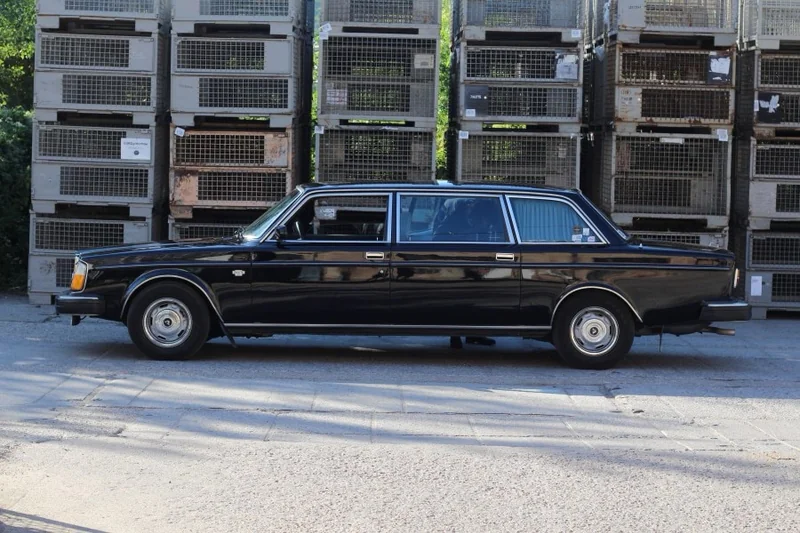 1977 Volvo 264 in Brno 3