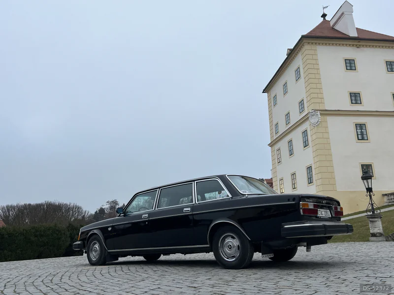 1977 Volvo 264 in Brno 20